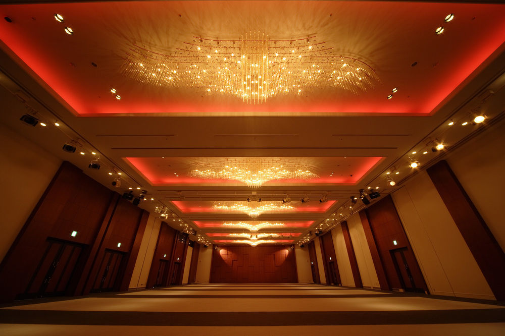 Hotel Granmirage Uozu Buitenkant foto