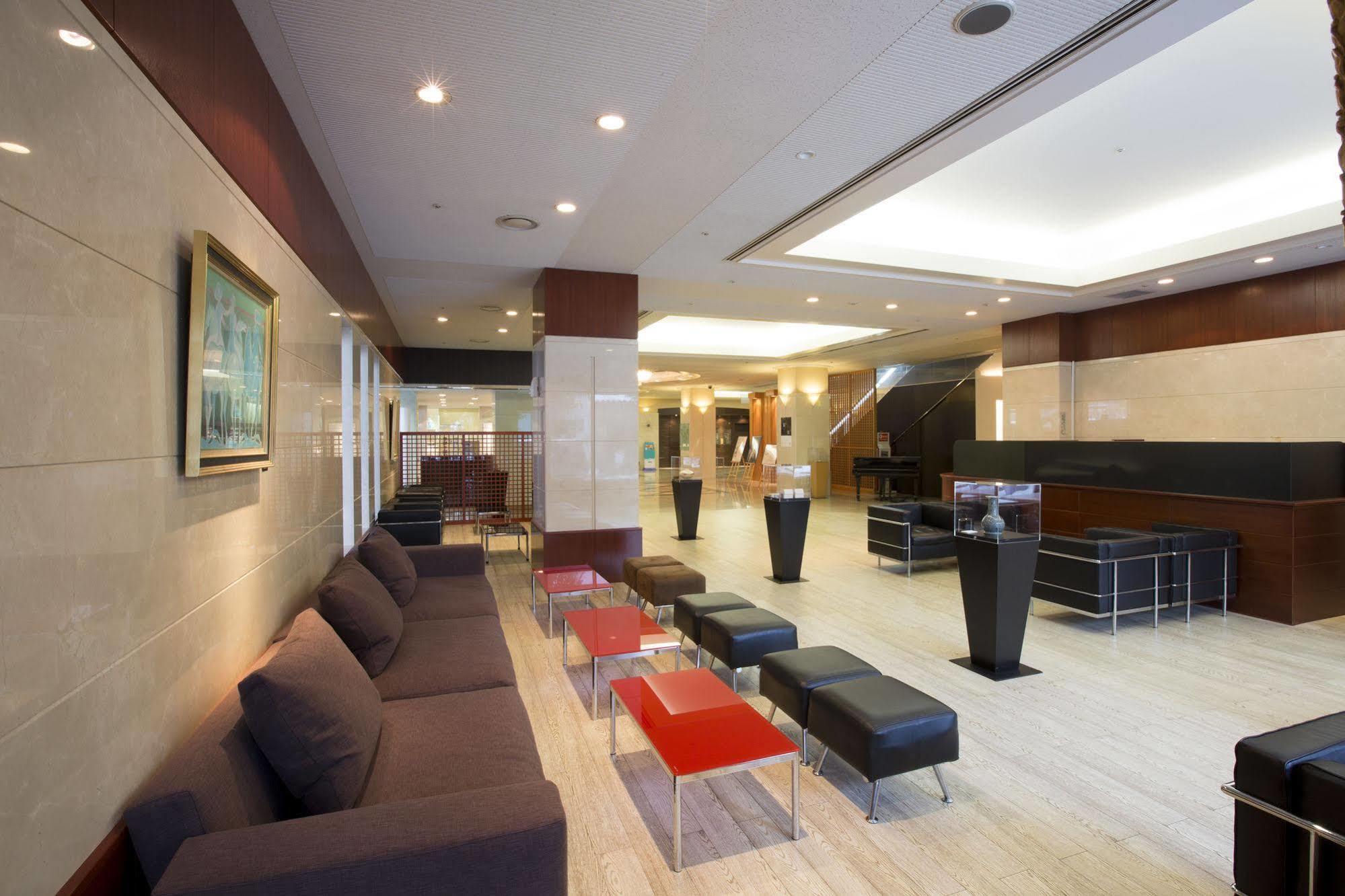 Hotel Granmirage Uozu Buitenkant foto